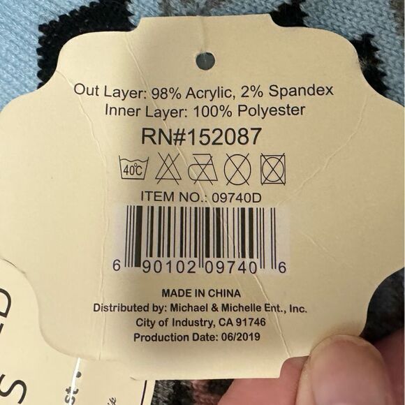 NWT Sherpa lined women’s slipper socks bundle - Picture 3 of 7